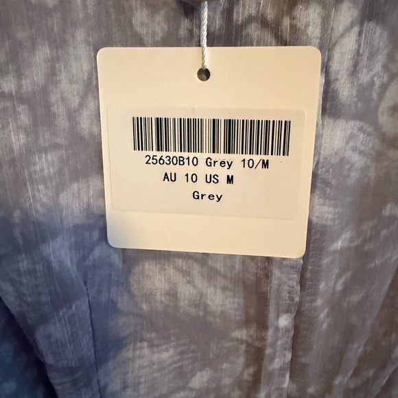 NWT- SELFIE LESLIE GREY /BLUE MINI DRESS SIZE Medium. - Picture 3 of 6